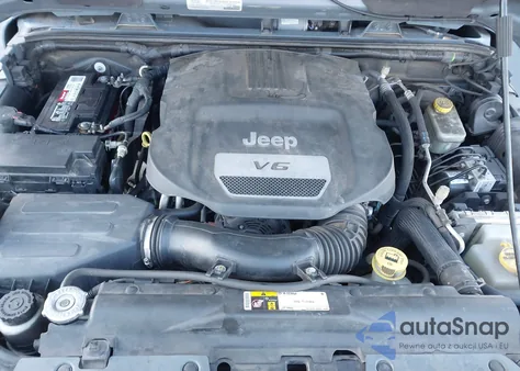 2015 Jeep Wrangler Unlimited Rubicon z USA, uszkodzony, nr VIN 1C4BJWFG3FL649053